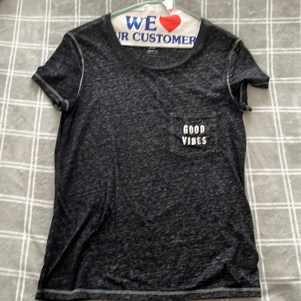 American Eagle Short Sleeve Shirt